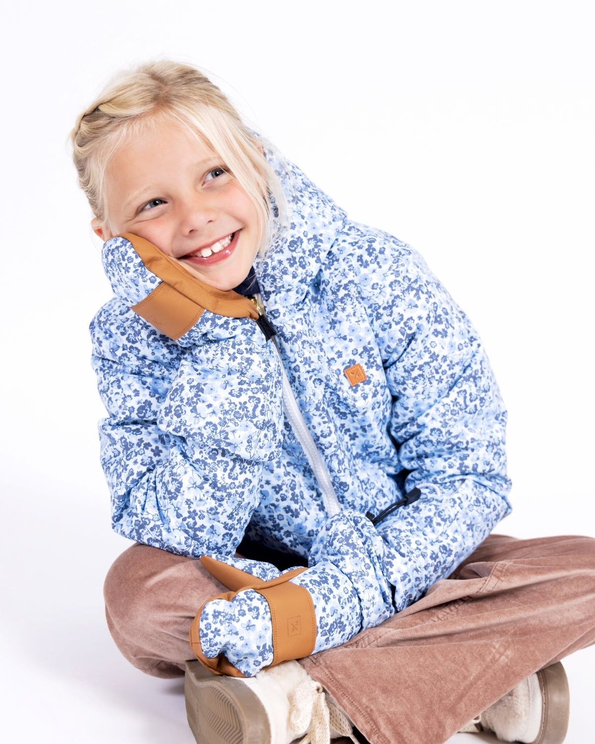 Kids Waterproof Mitten in Blue Ditsy Floral